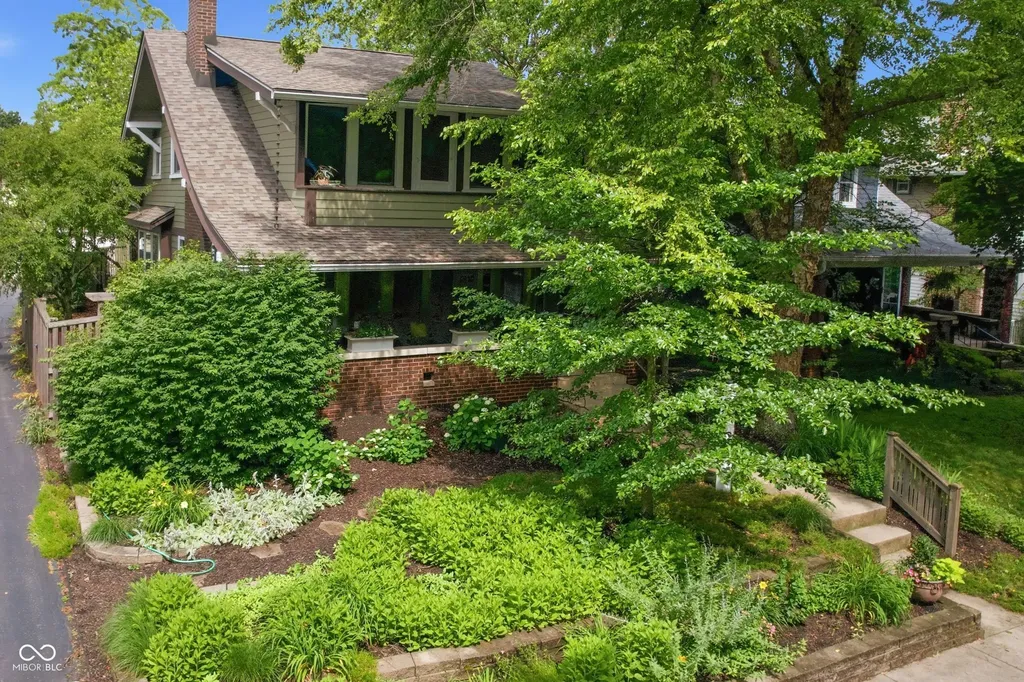 6040 Carrollton Avenue Indianapolis IN 46220