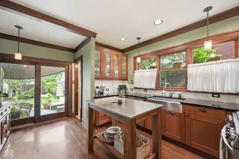 6040 Carrollton Avenue Indianapolis IN 46220