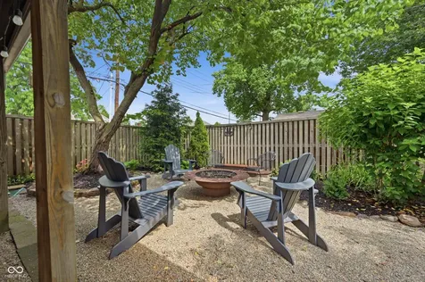 6040 Carrollton Avenue Indianapolis IN 46220
