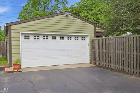 6040 Carrollton Avenue Indianapolis IN 46220