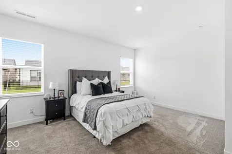 7264 Firestone Road Whitestown IN 46075