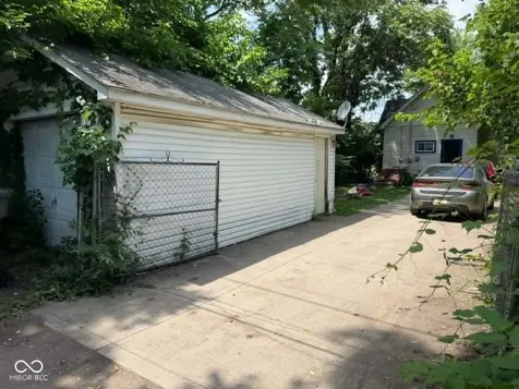 1209 W 29th Indianapolis IN 46208
