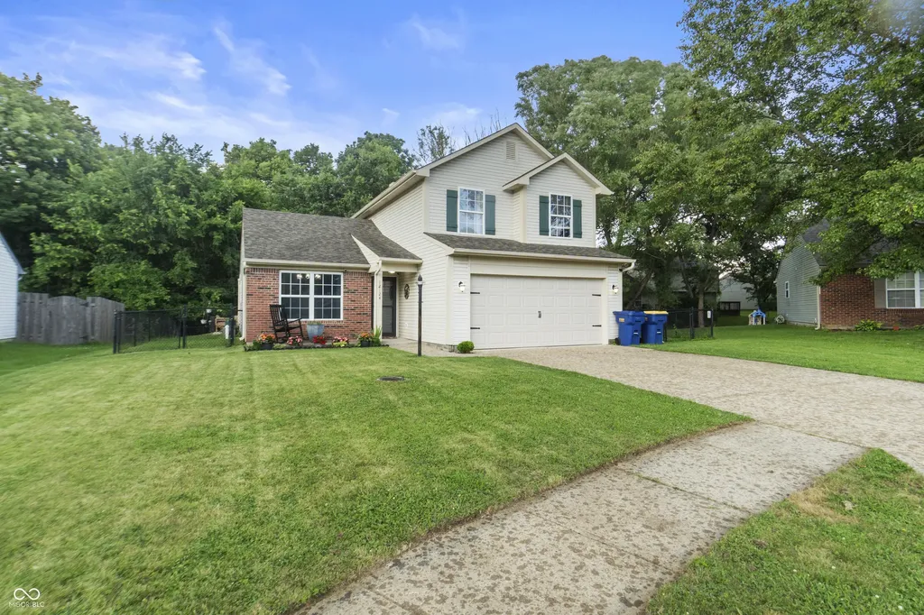 12124 Mockernut Court Indianapolis IN 46236