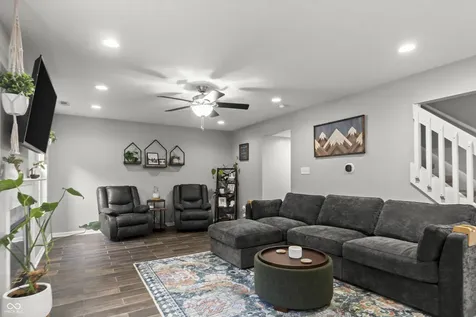 12124 Mockernut Court Indianapolis IN 46236