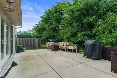 12124 Mockernut Court Indianapolis IN 46236