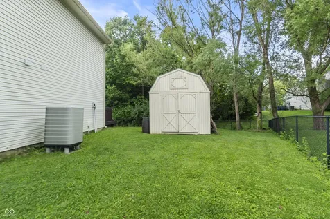 12124 Mockernut Court Indianapolis IN 46236