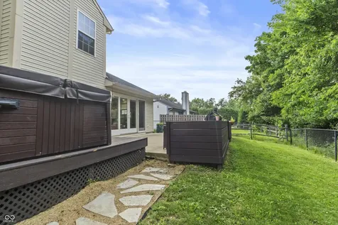 12124 Mockernut Court Indianapolis IN 46236