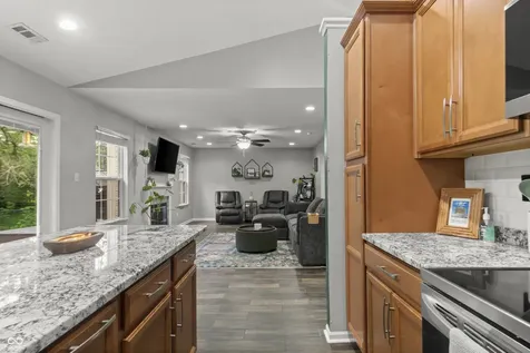 12124 Mockernut Court Indianapolis IN 46236