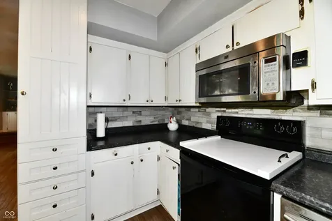 2732 Parkwood Drive Indianapolis IN 46224