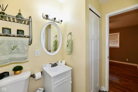 2732 Parkwood Drive Indianapolis IN 46224