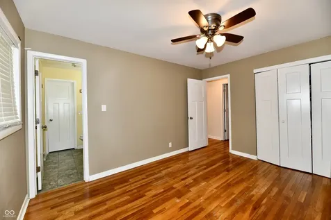 2732 Parkwood Drive Indianapolis IN 46224