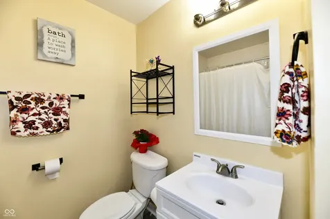 2732 Parkwood Drive Indianapolis IN 46224