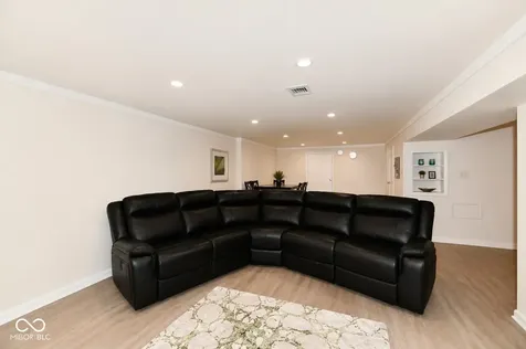 2732 Parkwood Drive Indianapolis IN 46224