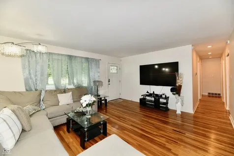 2732 Parkwood Drive Indianapolis IN 46224