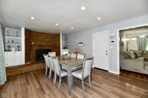 2732 Parkwood Drive Indianapolis IN 46224