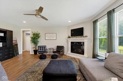 13336 Dennison Drive E Fishers IN 46037
