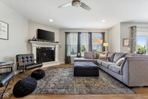 13336 Dennison Drive E Fishers IN 46037
