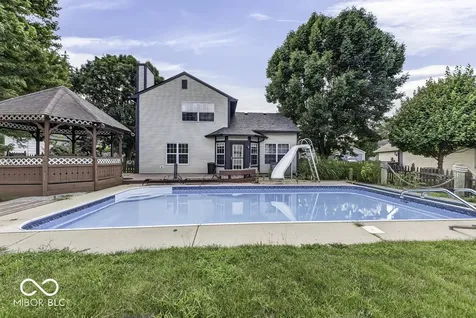 1548 Doe Lane Greenwood IN 46142