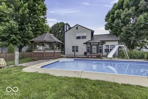 1548 Doe Lane Greenwood IN 46142