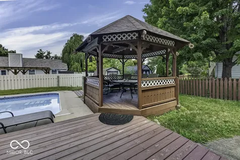 1548 Doe Lane Greenwood IN 46142