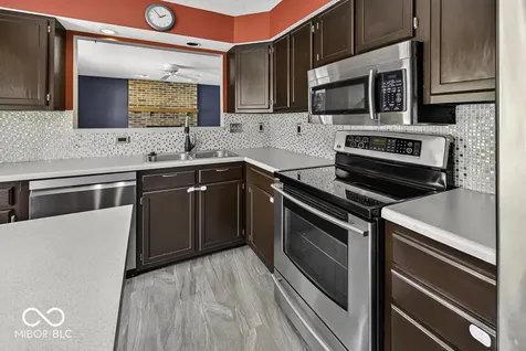 1548 Doe Lane Greenwood IN 46142