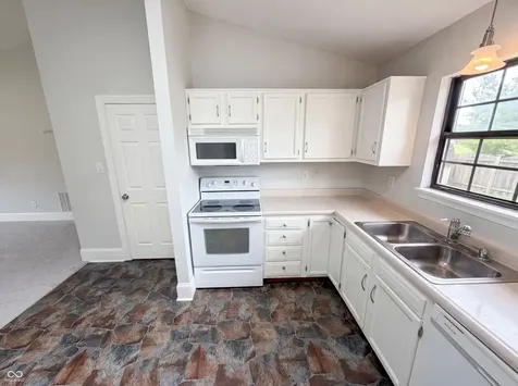 8058 Cherrybark Drive Indianapolis IN 46236