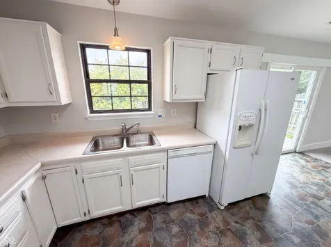 8058 Cherrybark Drive Indianapolis IN 46236