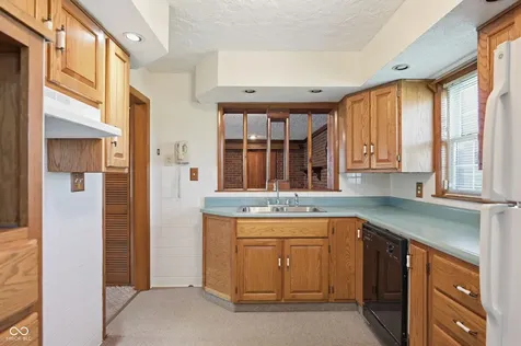 1857 N County Road 300 Road W New Castle IN 47362