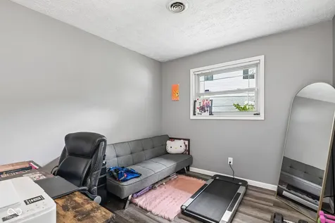 7120 Hearthstone Way Indianapolis IN 46227