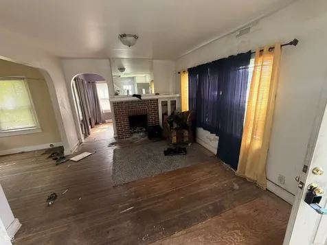 2964 E 42nd Street Indianapolis IN 46205