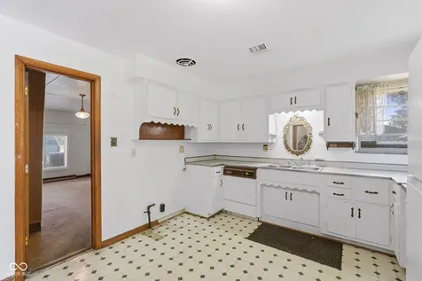 4931 Rockville Road Indianapolis IN 46224