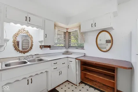 4931 Rockville Road Indianapolis IN 46224