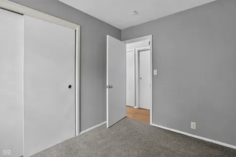 7339 E 34th Place Indianapolis IN 46226