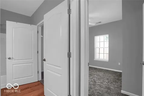 12913 Tradd Street Carmel IN 46032