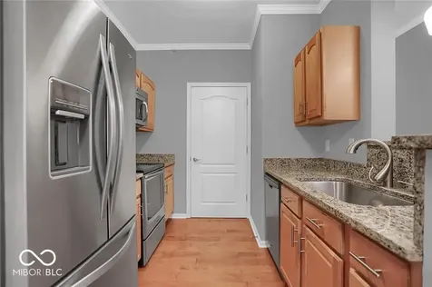 12913 Tradd Street Carmel IN 46032