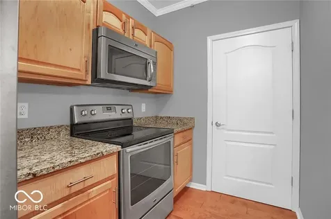 12913 Tradd Street Carmel IN 46032