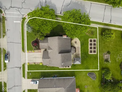 706 Woodcote Lane Brownsburg IN 46112