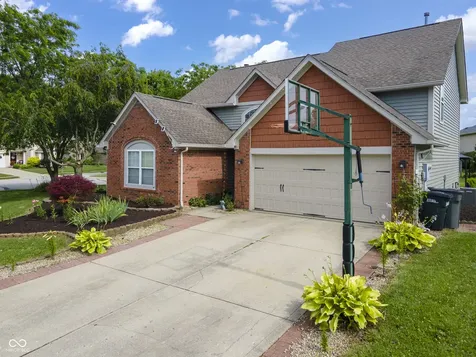 706 Woodcote Lane Brownsburg IN 46112