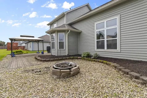706 Woodcote Lane Brownsburg IN 46112