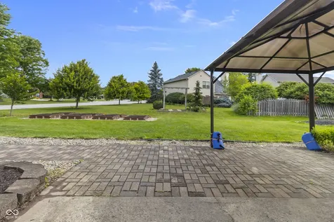 706 Woodcote Lane Brownsburg IN 46112