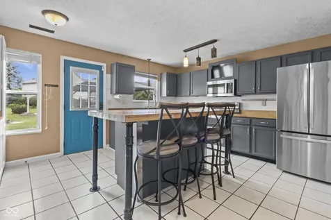 706 Woodcote Lane Brownsburg IN 46112
