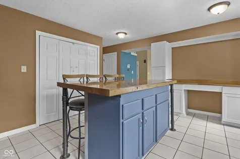706 Woodcote Lane Brownsburg IN 46112