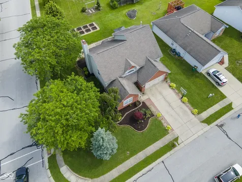 706 Woodcote Lane Brownsburg IN 46112