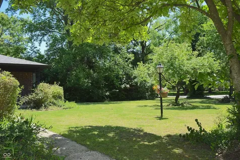 3720 Kessler Boulevard East Drive Indianapolis IN 46220