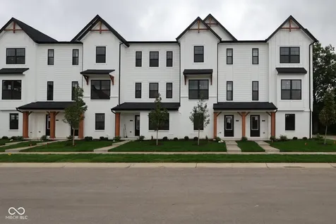 4451 Yellowwood Avenue Brownsburg IN 46112