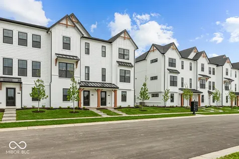 4451 Yellowwood Avenue Brownsburg IN 46112