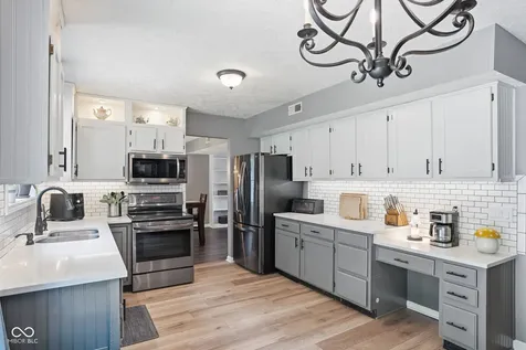 6638 Salem Drive Fishers IN 46038
