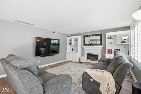 6638 Salem Drive Fishers IN 46038