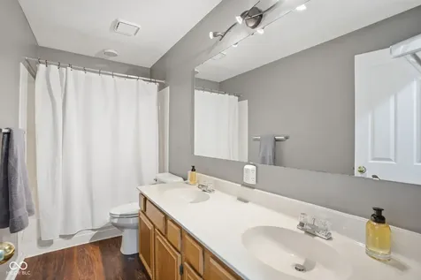 6638 Salem Drive Fishers IN 46038