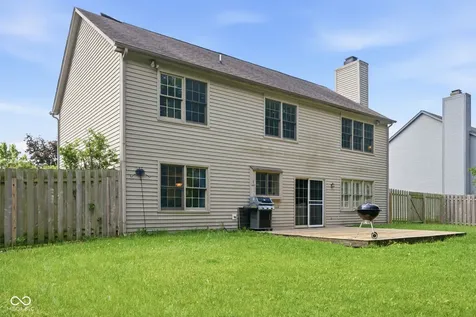 6638 Salem Drive Fishers IN 46038